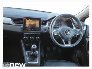 Renault Captur TCe 100 Iconic - Image 2