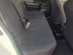 Toyota Vitz 2017 - Image 4