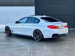 2017 BMW 530D MSPORT SUNROOF TOP SPEC - Image 4