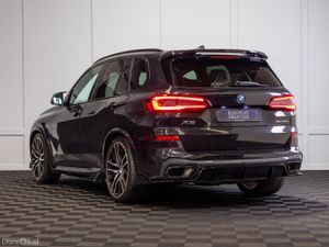 2022 BMW X5 X-Drive 45e M-Sport - Image 4