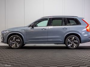 2022 Volvo XC90 T8 R-Design Pro Recharge - Image 3