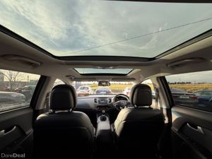 Sportage - panoramic roof - Top spec - Image 2