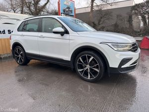 212 VW Tiguan 2.0 TDI 122HP Life Warranty - Image 2