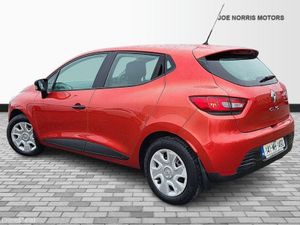 Renault Clio IV EXPRESSION 1.2 PETROL 4DR - Image 4