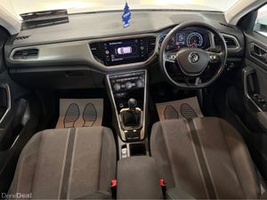 Volkswagen T-Roc DESIGN 1.0 TSI 110HP 5DR - Image 3