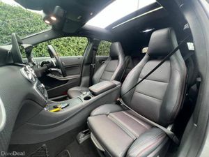 Mercedes-Benz A-Class A180 AMG-LINE 1.6 AUTO // OP - Image 2