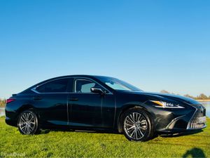Lexus ES 300H CVT - Image 3