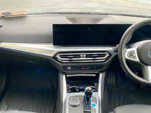 BMW i4 eDrive40 M Sport - Image 4