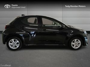 Toyota Yaris 1.0 LUNA - Image 3