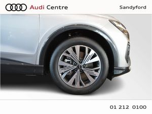 Audi Q4 e-tron 45 SPORT - Image 3