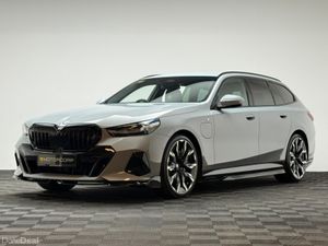 BMW 5-Series 530E M SPORT TOURING - Image 3