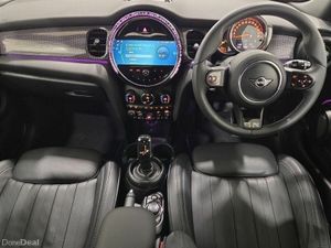 Mini Cooper 3-Door Cooper Exclusive - Image 4