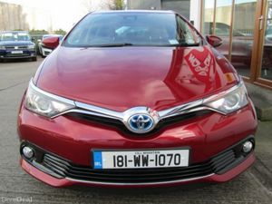 Toyota Auris Hybrid Luna 4DR Auto - Image 3