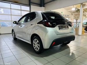 Toyota Yaris 1.0L Auto - Image 3
