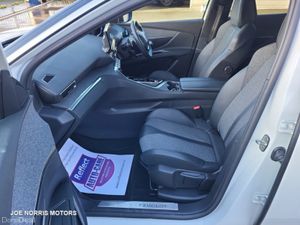 Peugeot 3008 FL ALLURE 1.5 HDI  AUTO 130 6.4 4DR - Image 4