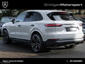 Porsche Cayenne 3.0 V6 E-hybrid Tiptronic S - Image 2