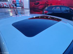 Renault Fluence, Auto , low kms ,2 Year Warranty , - Image 4