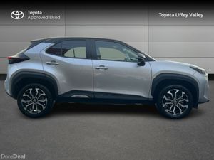 Toyota Yaris Cross CROSS LUNA SPORT 4DR AUTO - Image 3