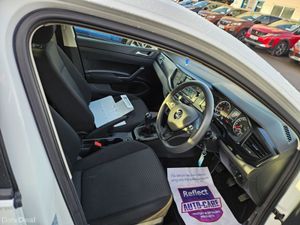 Volkswagen Polo TL 1.0 M5F 80HP 5DR - Image 4