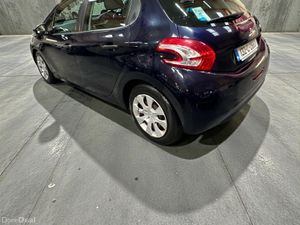 2013 Peugeot 208 1.4 HDI 70 bhp Low Mileage - Image 2