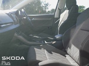 Skoda Karoq **AUTOMATIC**STYLE MODEL  2.0TDI - Image 3