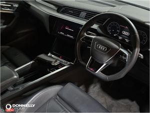 Audi E-tron Estate Black Edition - Image 4
