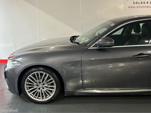 Alfa Romeo Giulia 2.2JTD 180HP SUPER LUXURY 4DR AU - Image 2