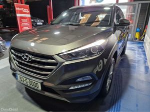 Hyundai Tucson 2.0 CRDI SE NAV-LOW MILEAGE-NEW NCT - Image 2