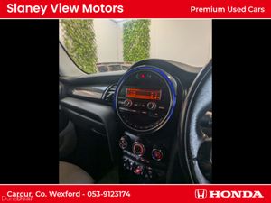 Mini Cooper 2.0 D SD 5DR COOPER - Image 4