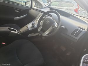 Toyota Prius 2014 - Image 2