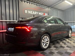 2022 222 Skoda Octavia OCTAVIA AMB 2.0TDI 115HP - Image 3