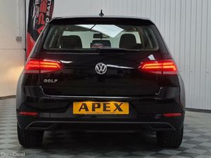 Volkswagen Golf DIESEL HATCHBACK - Image 4