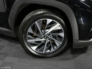 Hyundai Tucson EXECUTIVE 1.6L DIESEL SUV - Image 2