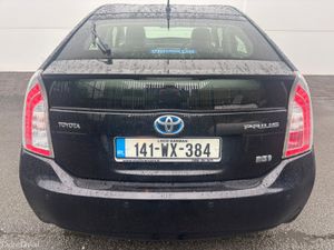 2014 TOYOTA PRIUS HYBRID LUXURY FTSH - Image 4