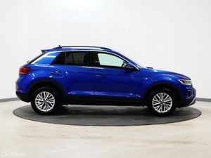 *74* 2023 Volkswagen T-Roc 1.0 LIFE - Image 3