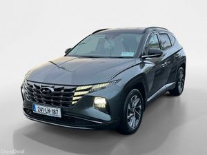 Hyundai Tucson 2WD Executive Plus w 2 Tone Roof - Image 4