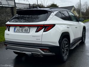 Tucson Executive PLUS  2 Tone - Petrol Hybrid 2024 - Image 4