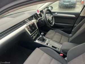 Volkswagen Passat 2.0 TDI 150HP Comfortline - Image 3