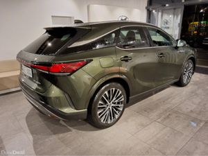 Lexus RX450H+ PREMIUM PLUS PLUG IN HYBRID - Image 2