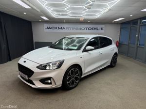 Ford Focus 1.5 St-line X 120PS 5DR - Image 2