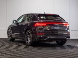 232 Audi Q8 55 TFSIe S-Line Black Edition - Image 4