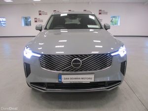 Volvo XC90 T8 CORE PHEV 7 SEATER 2025 - Image 4