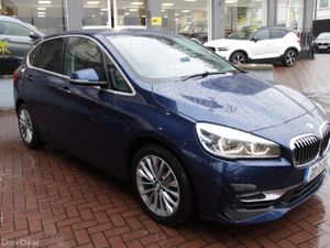 218D SE LUXURY EDITION 5DR ESTATE AUTO // MINT CON - Image 2