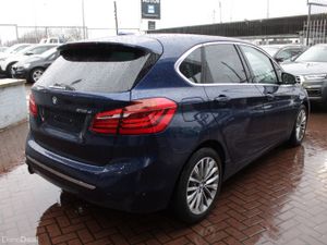 218D SE LUXURY EDITION 5DR ESTATE AUTO // MINT CON - Image 4