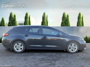 Suzuki Swace Swace 1.8 Hybrid SZ-T CVT - Image 4