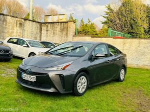 TOYOTA PRIUS 2022 HYRBID AUTOMATIC - Image 4