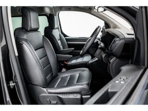 Peugeot Traveller E-Traveller Allure 75kWh Auto 13 - Image 4