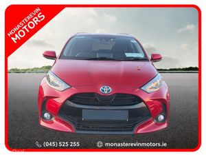 Toyota Yaris 1.5 LUNA SPORT 4DR AUTO - Image 2