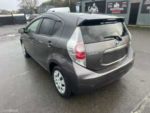 2014 TOYOTA AQUA AUTOMATIC PUSH START G PACKAGE - Image 3