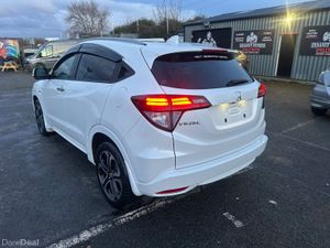 2015 HONDA VEZEL HYBRID AUTOMATIC 1.5L FRESH NCT - Image 3